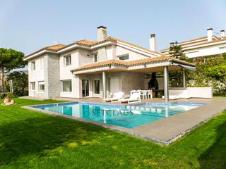 Chalet à Bellresguard-Can Teixidó. Can teixidor. lujo y privacidad