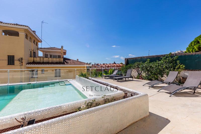 Foto b1c7f479-c298-4db7-92b0-29154fab6f9d. Chalet avec parking piscine dans Centre Masnou (El)