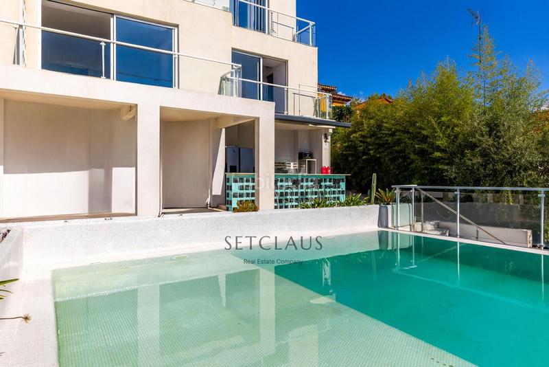 Foto fcc1a2d5-12f6-4b08-a204-9d150c115a83. Chalet avec parking piscine dans Centre Masnou (El)