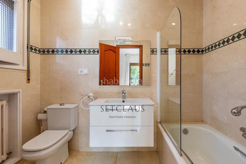 Foto e67250e3-552f-443e-bb74-9a3fc45884d2. Chalet con riscaldamento in Ocata Masnou (El)