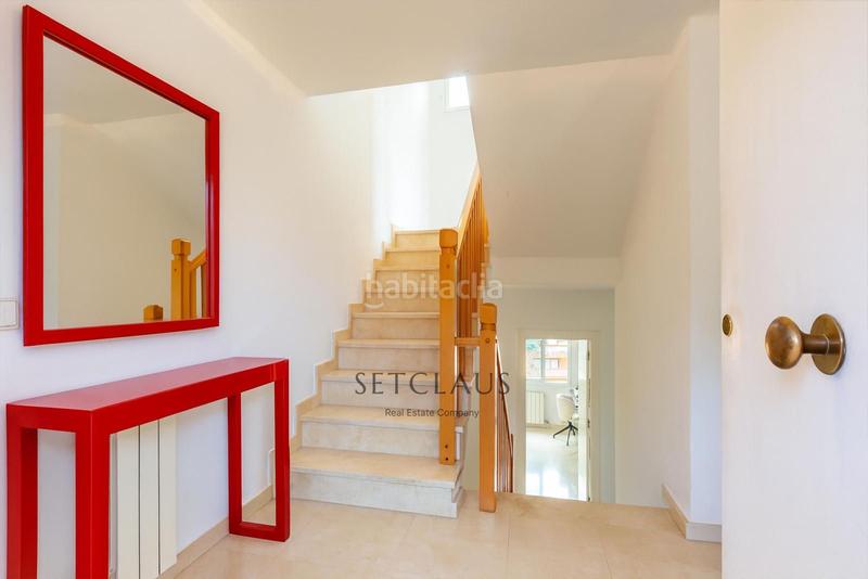 Foto 0972f259-fdf7-4631-a9de-2ce9a99fc692. Casa bifamiliare con riscaldamento parcheggio in Teià