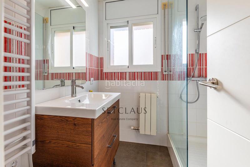 Foto b0856e4c-f01c-4452-955d-af5dc6d292cf. Casa bifamiliare con riscaldamento parcheggio in Teià