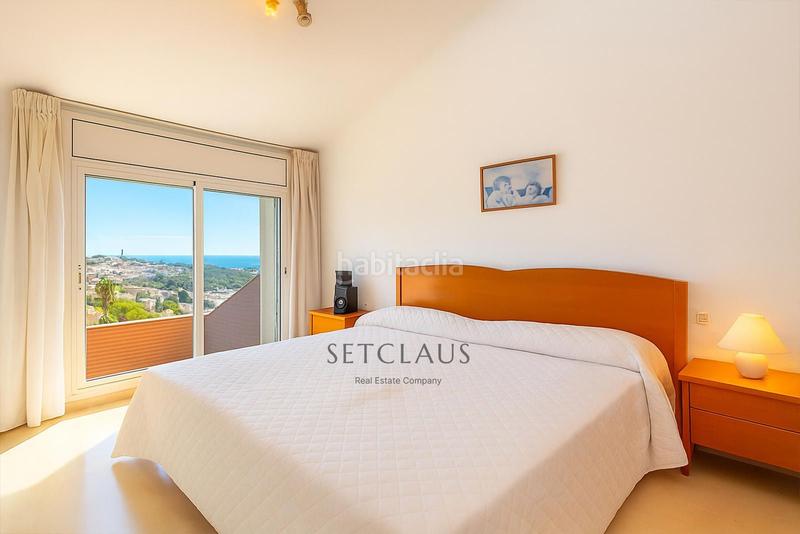 Foto c5dda011-7cce-45d3-a714-4bf0db6a2099. Casa bifamiliare con riscaldamento parcheggio in Teià