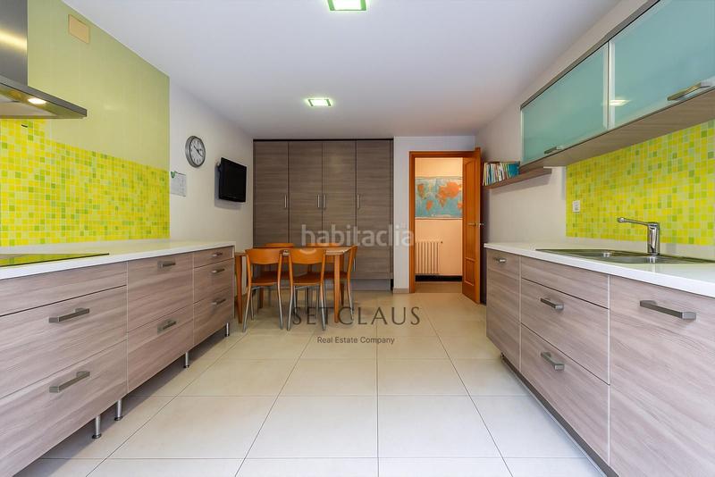 Foto fa8524b1-3bcc-4aea-9716-ca24d48accc8. Casa bifamiliare con riscaldamento parcheggio in Teià