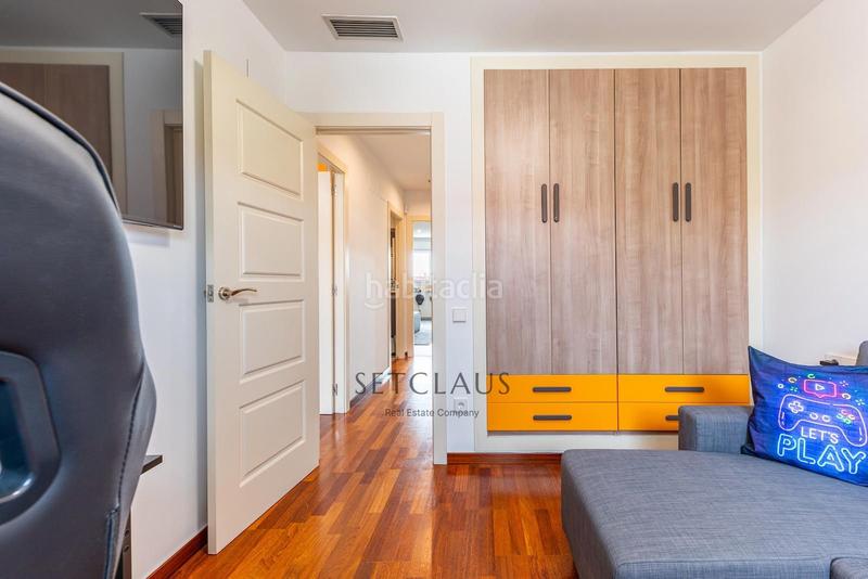 Foto 3e04cb42-0c27-4c9a-8e24-7f739d2cc702. Casa a schiera con riscaldamento parcheggio in Montgat