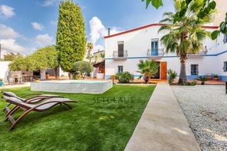 Xalet a Tiana. Masía reformada en 2022 en tiana con piscina y jardín de 440 m