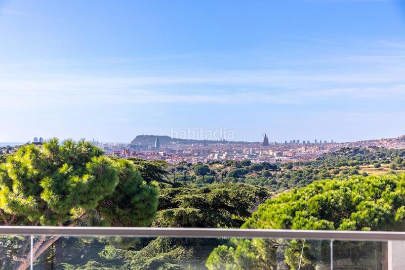 Foto 8449b33b-e791-42c9-9ed4-a1e1790ea6e0. Chalet impecable chalet , zona el canyet, con piscina, placas solares y vistas panorámicas en Badalona