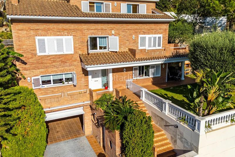 Foto 0d0bac74-4ce6-4ab7-aee9-054ae950585b. Chalet con riscaldamento parcheggio in Teià