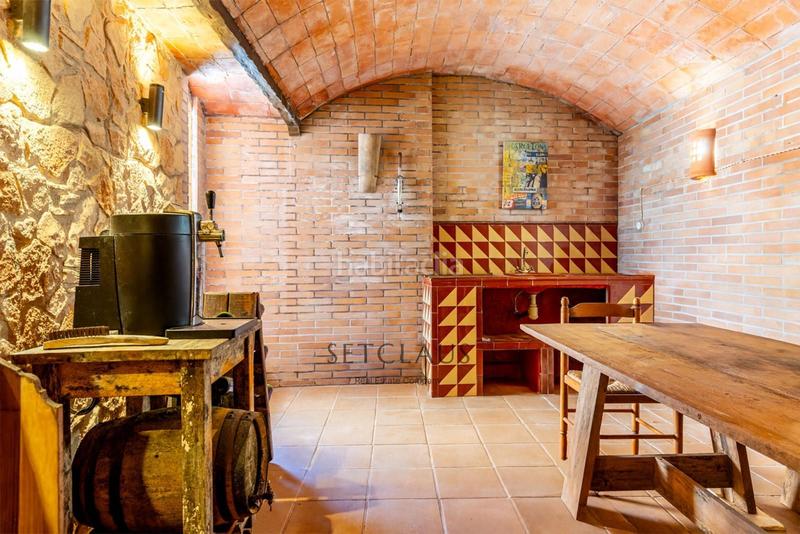 Foto 3ad5d8ee-eff4-4f72-99b4-82cf341e5622. Chalet con riscaldamento parcheggio in Teià