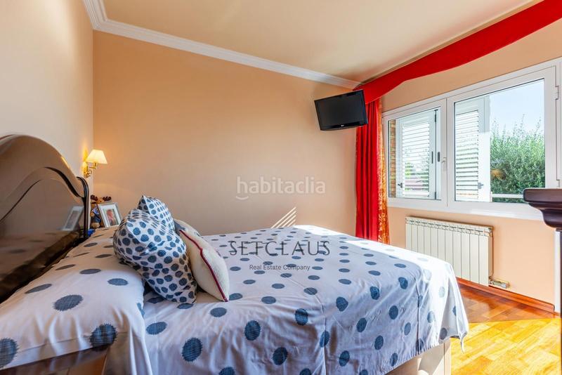 Foto b4375553-81a1-4fb5-9b5e-2c603f4cdca0. Chalet con riscaldamento parcheggio in Teià