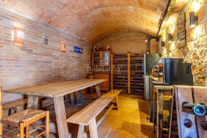 Foto bbb295ec-0592-4290-b884-883458c94bd4. Chalet con riscaldamento parcheggio in Teià