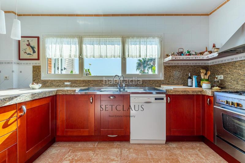 Foto ee674d4a-66d4-4c65-a10f-997a106aaf14. Chalet con riscaldamento parcheggio in Teià