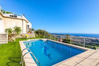 Xalet a Alella. Casa independiente con piscina y vistas panor�micas coma fosca