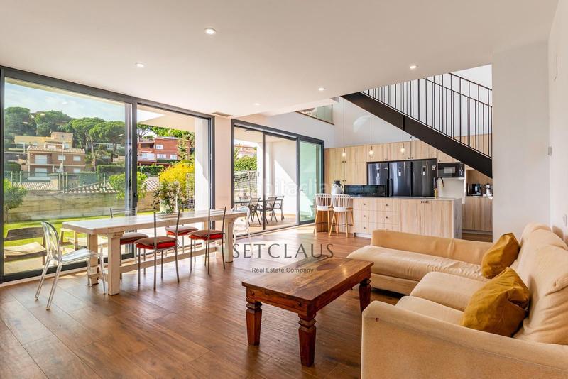 Foto 136169e6-bacf-4f9a-8057-f497fa9f47f9. Chalet con riscaldamento parcheggio piscina in Premià de Dalt