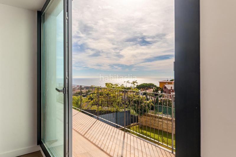 Foto 2e7fa4fb-9b5c-4c02-ac72-2346ff8794ee. Chalet con riscaldamento parcheggio piscina in Premià de Dalt