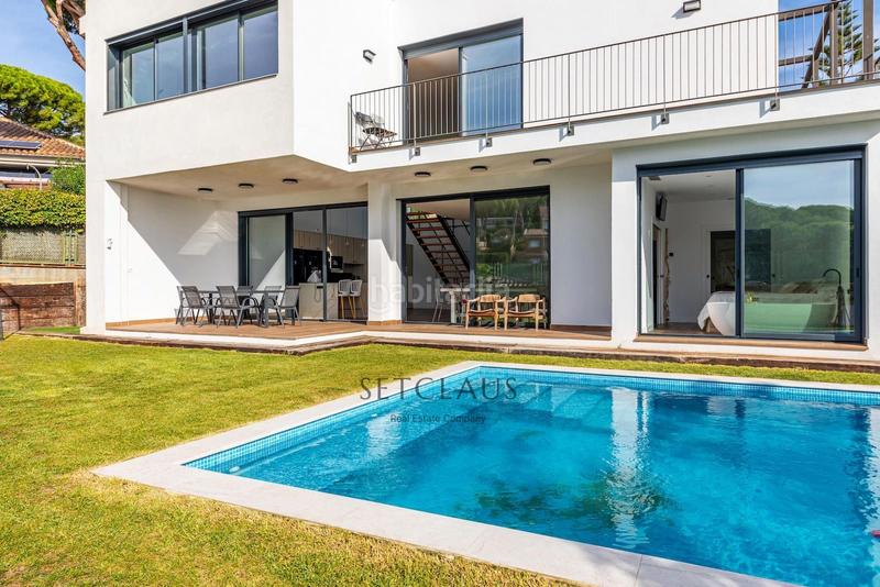 Foto b238e063-c1b2-4144-829e-09f17824a334. Chalet con riscaldamento parcheggio piscina in Premià de Dalt