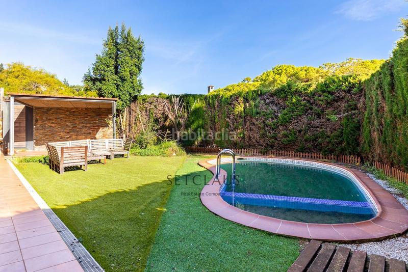 Foto 37cfbd00-a1e3-4400-a285-d62b37ac748b. Affitto casa a schiera con riscaldamento parcheggio piscina in Alella