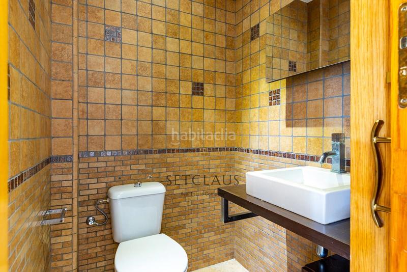 Foto 95a2370b-df43-44b7-885b-e7a44493a2de. Affitto casa a schiera con riscaldamento parcheggio piscina in Alella