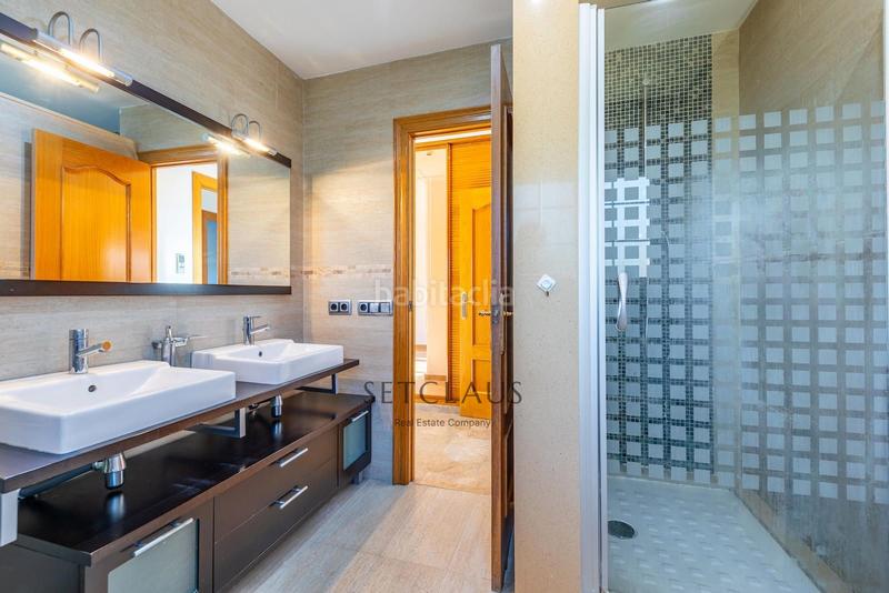 Foto 9ff26fb8-056f-4eb7-9f34-9b7912a487cf. Affitto casa a schiera con riscaldamento parcheggio piscina in Alella