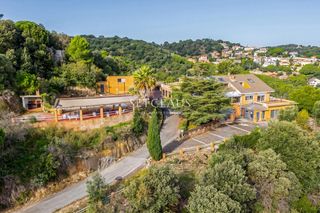 €1,295,000 — Chalet en Alella