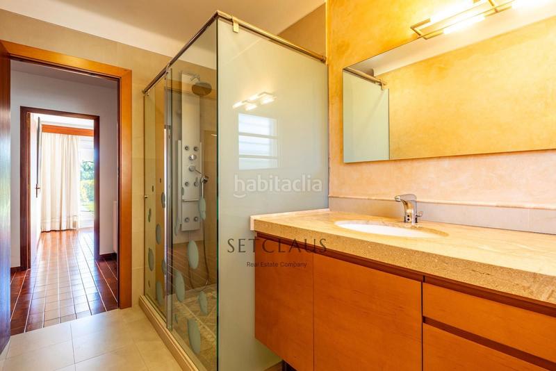 Foto 365e5020-3a71-40ee-9a25-9db0478ed9b4. Xalet amb calefacció aparcament piscina a Urbanitzacions Mataró