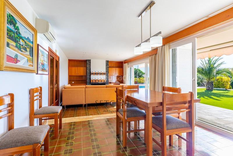 Foto 84096595-ddfc-4181-9c7f-117a491639dd. Xalet amb calefacció aparcament piscina a Urbanitzacions Mataró