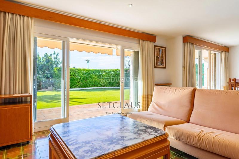 Foto 99dec4ee-73af-4b4a-8bf9-7adc414d95e7. Xalet amb calefacció aparcament piscina a Urbanitzacions Mataró