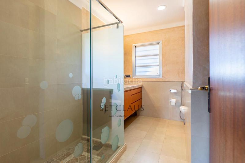 Foto bdad66e4-17a8-4356-8a94-5b6e8040d755. Xalet amb calefacció aparcament piscina a Urbanitzacions Mataró