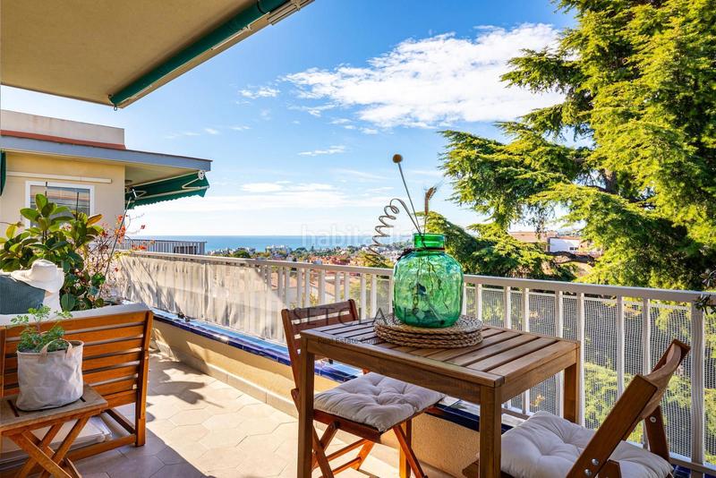 Foto 88ebea0d-fedd-406d-8180-701e4fa9faff. Attique avec parking piscine dans Masnou Alt Masnou (El)