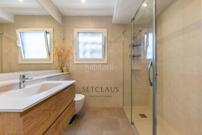 Foto 48b6bff0-4f9f-45e6-96b8-4160efc39c5f. Attique avec parking piscine dans Masnou Alt Masnou (El)