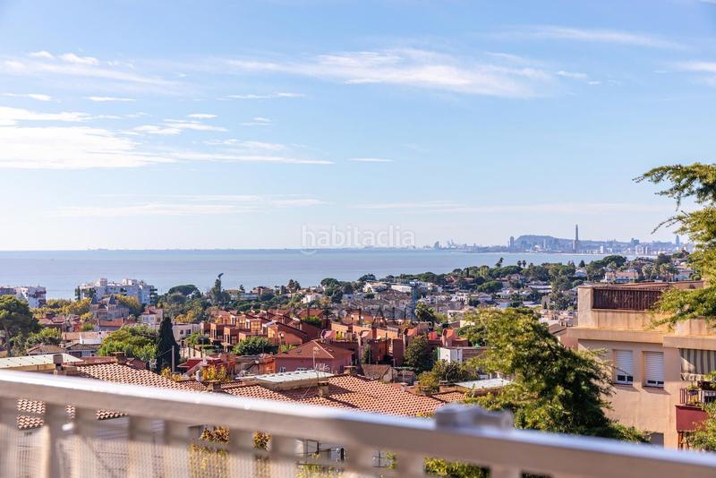 Foto df7ef135-78ca-458c-8d7d-c07611583433. Attique avec parking piscine dans Masnou Alt Masnou (El)