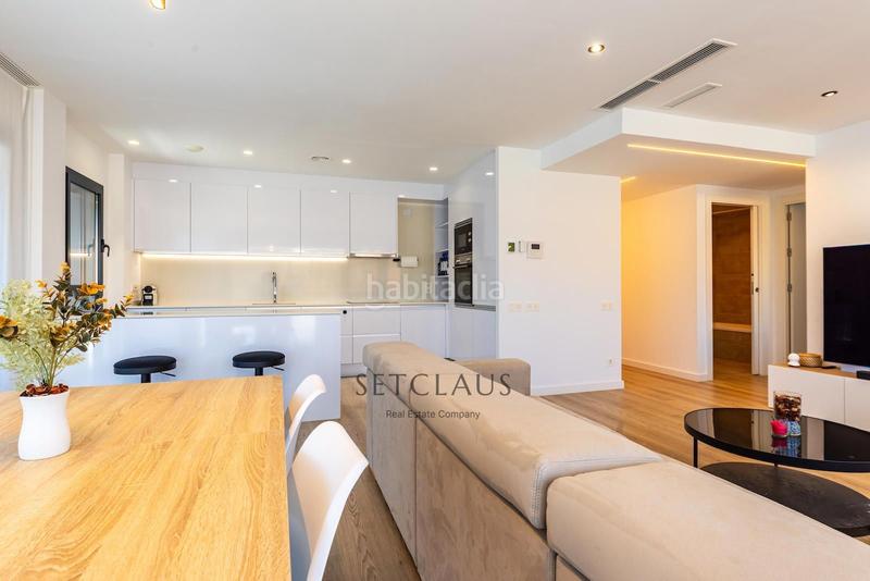 Foto 2ce2700f-ce7e-48b2-8a1b-ce52223f272c. Pis amb calefacció piscina a Centre Masnou (El)