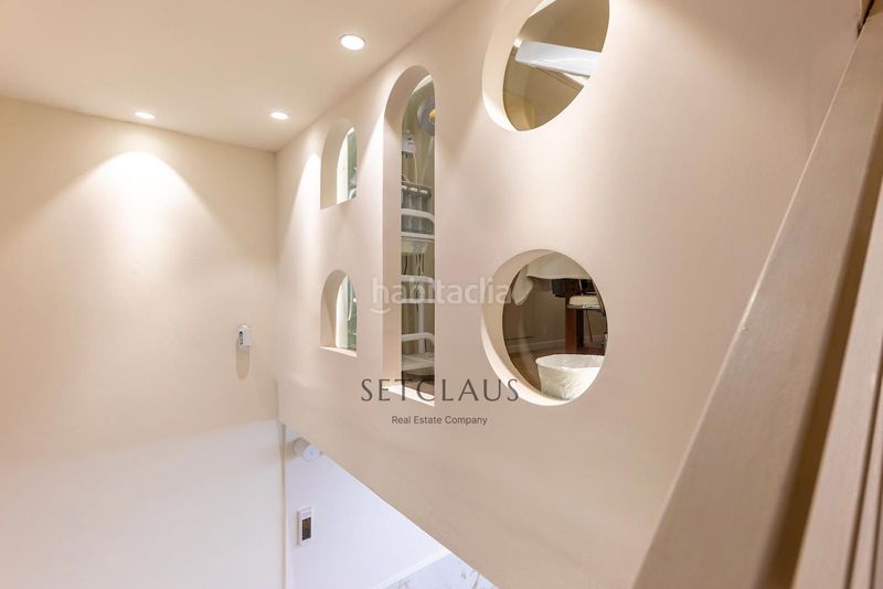 Foto 0d5332eb-4893-46e4-8ea8-1fbc58d8c3bd. Local comercial a Sant Antoni Barcelona