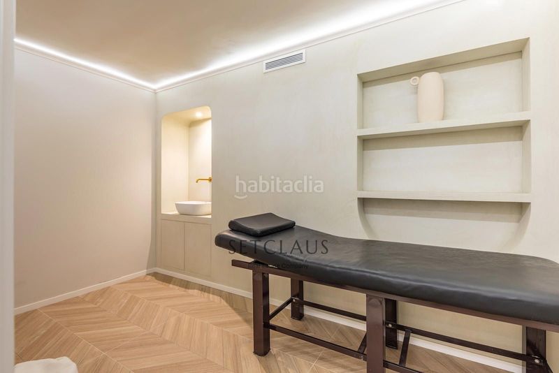 Foto cde81721-83d5-414f-974a-133609c87a95. Local comercial a Sant Antoni Barcelona