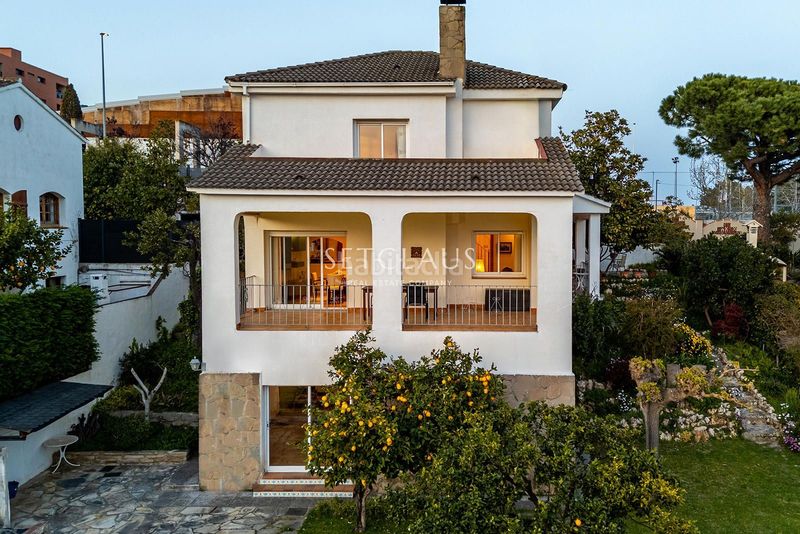 Foto 1c00ecf6-732d-47ec-a73f-b35967e9bee4. Xalet amb calefacció aparcament a Teià