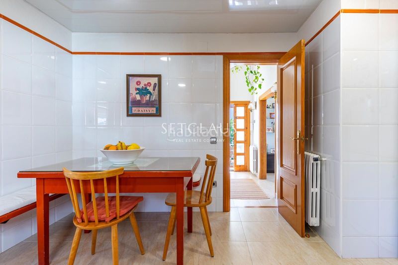 Foto 2466ec65-10ed-4fb8-8c70-241cfe2a2e45. Xalet amb calefacció aparcament a Teià