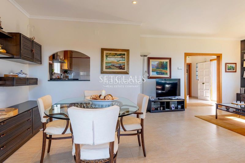 Foto 24752e79-b29c-4d4a-9a1d-ba06eadb8e7d. Xalet amb calefacció aparcament a Teià