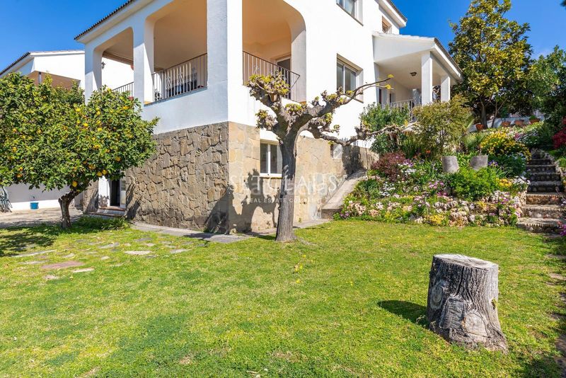 Foto d65684c3-3c37-4aa4-b912-d0eeeff5bf08. Xalet amb calefacció aparcament a Teià