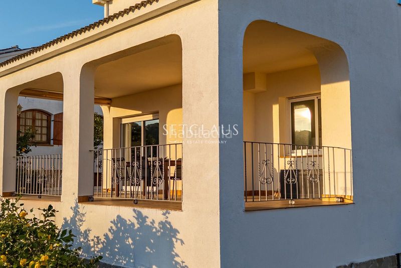 Foto f9a8b06a-4f5b-4c3e-b4e3-819b878460fc. Xalet amb calefacció aparcament a Teià