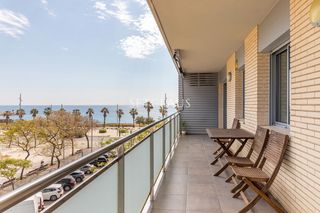 Pis a Port. Primera línea de playa en badalona 3 habitaciones, terraza, 2 ba
