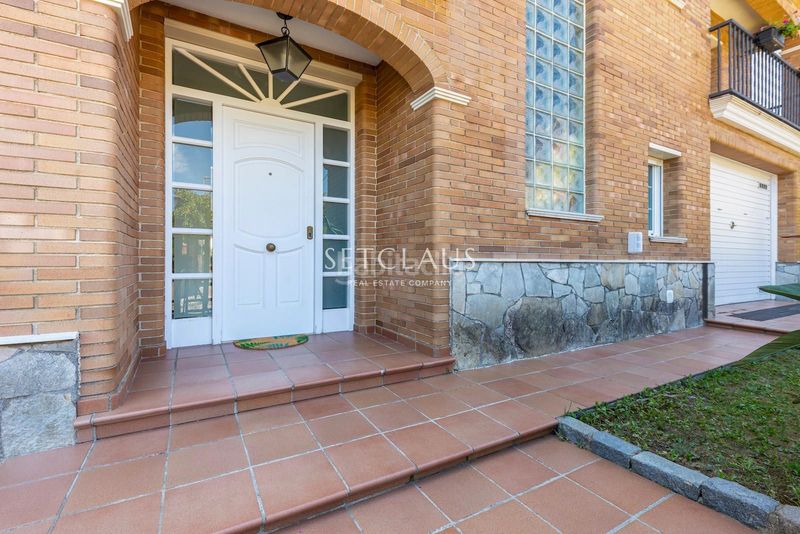 Foto 4383297e-1076-433f-b9b4-4b236bdf2f47. Chalet espacioso chalet en vilassar de dalt con vistas al mar en Premià de Dalt