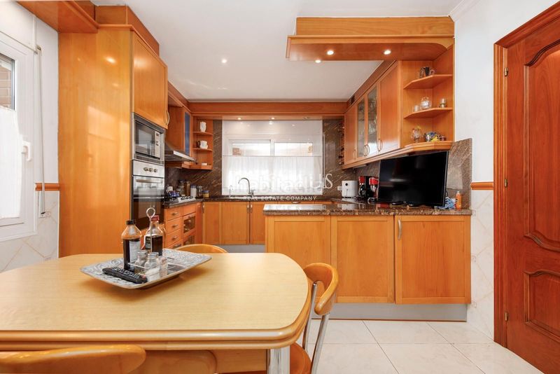 Foto d078482c-39a0-44dd-94e7-4449d0640845. Chalet espacioso chalet en vilassar de dalt con vistas al mar en Premià de Dalt