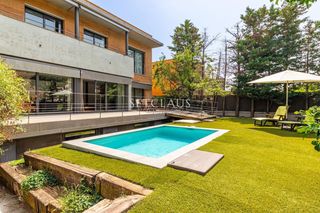 Maison jumelée à Alella. Alella. mucho espacio y privacidad