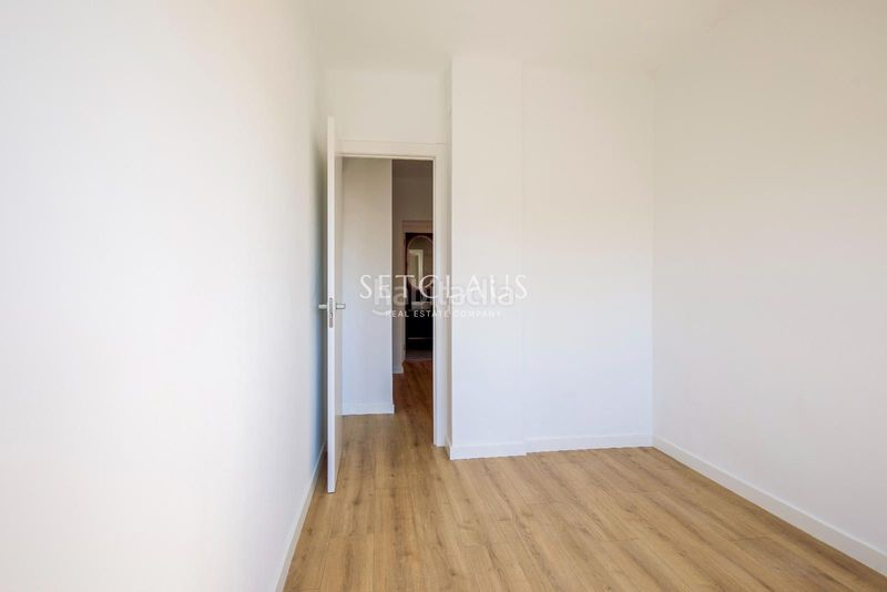 Foto b0eb25b1-6d2b-4aa4-a459-90656c93cb5d. Casa aparellada amb calefacció aparcament piscina a Alella