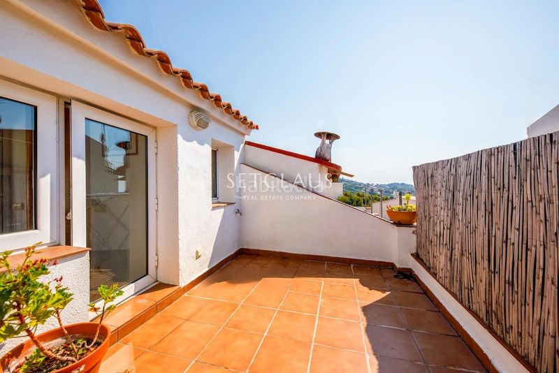 Foto 42460bab-774b-4fa6-980e-dfd77a6a7a17. Casa amb calefacció a Teià