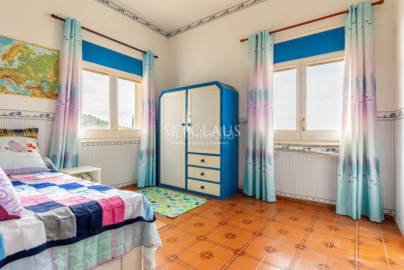 Foto b93c5b39-f4c4-4c1a-8947-89577215993e. Xalet amb aparcament a Alella