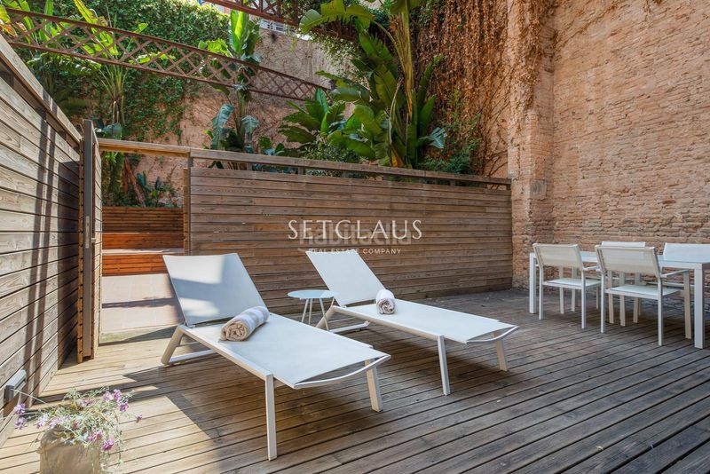Foto 157db8b7-a6a5-40d6-8415-987f0a95e5cc. Dúplex amb calefacció piscina a Sant Antoni Barcelona