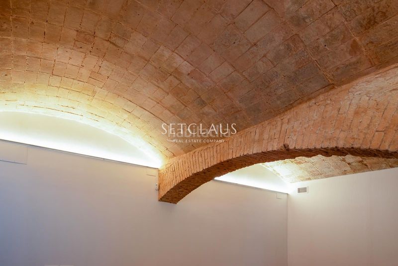 Foto dc0a33f2-5735-467e-bf65-c14b92e28118. Dúplex amb calefacció piscina a Sant Antoni Barcelona
