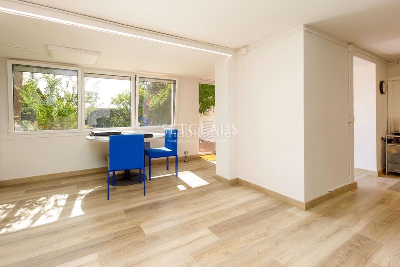 Foto 78343ef6-641c-4e11-8e5e-7d6e743ac4cb. Casa aparellada amb calefacció aparcament a Teià