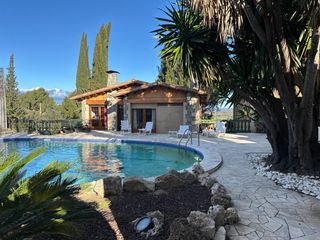 Casa a Castellví de Rosanes. Finca singular en castellví de rosanes privacidad, carácter y bi